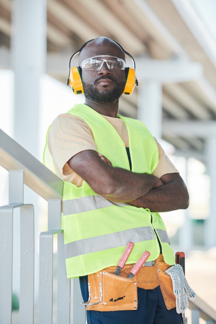 black construction worker wearing hardhat 2022 08 25 19 15 37 utc Large